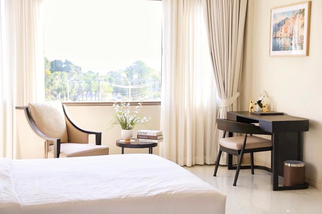 The Navy House Hotel สัตหีบ ภายนอก รูปภาพ
