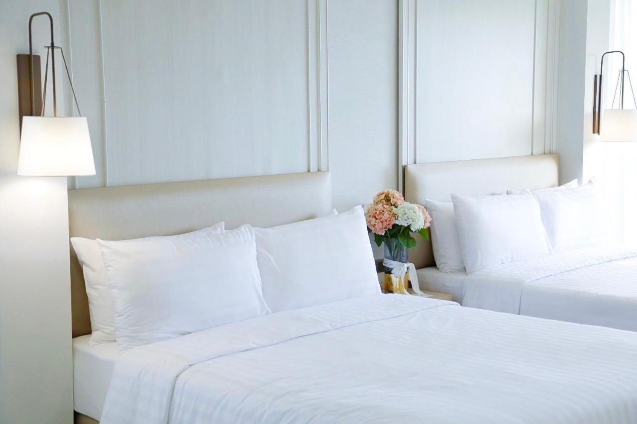 The Navy House Hotel สัตหีบ ภายนอก รูปภาพ