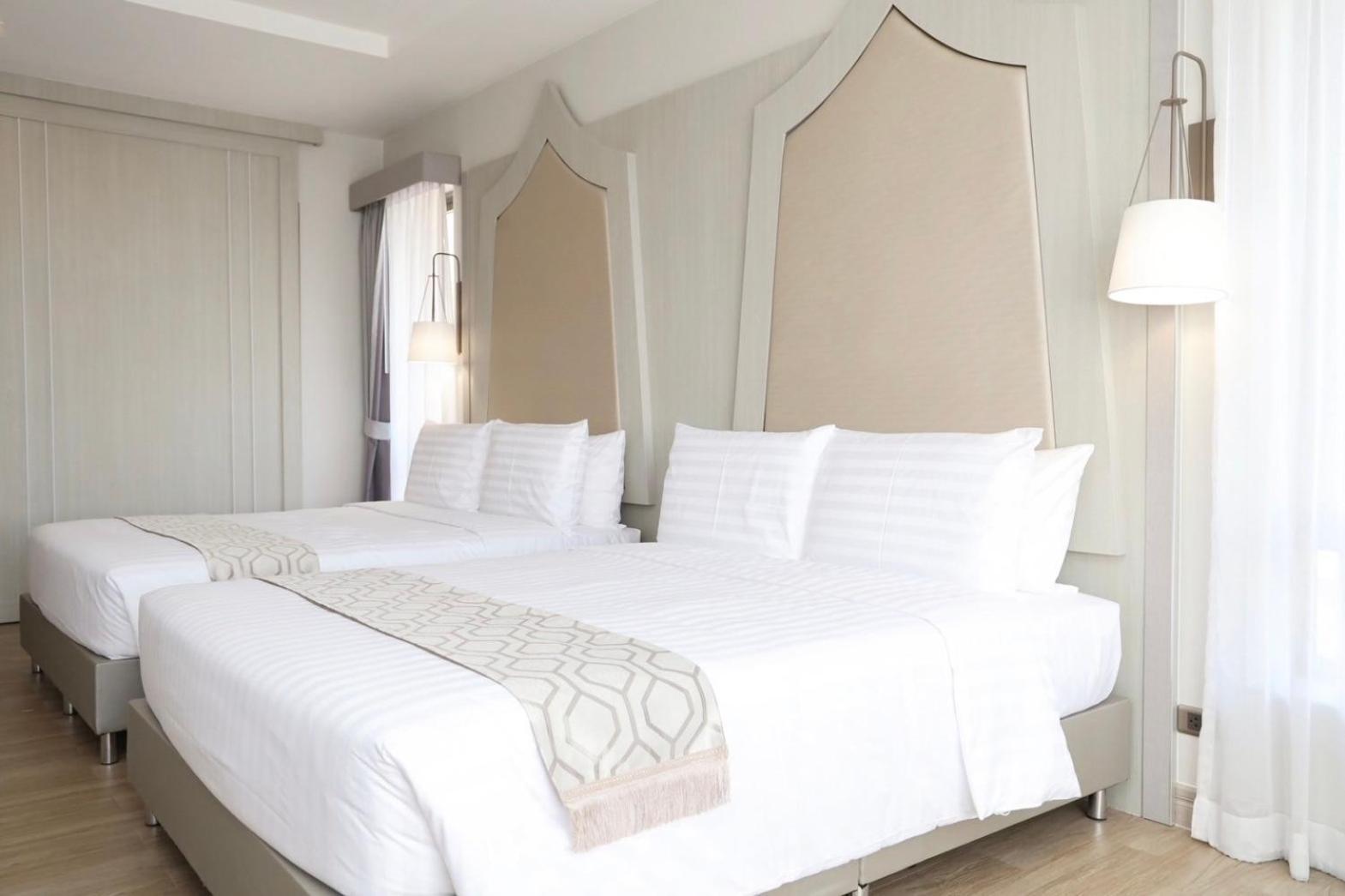 The Navy House Hotel สัตหีบ ภายนอก รูปภาพ